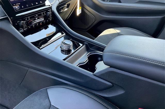 new 2025 Jeep Grand Cherokee L car, priced at $51,370