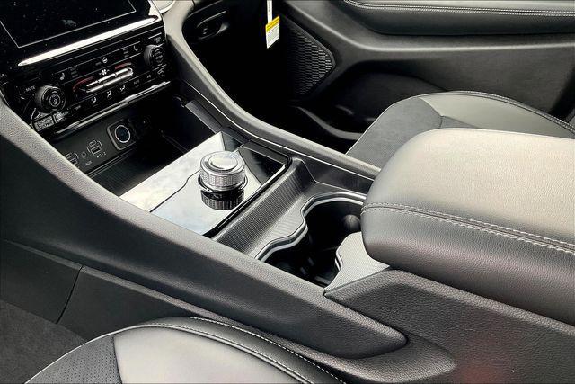 new 2025 Jeep Grand Cherokee L car, priced at $51,370