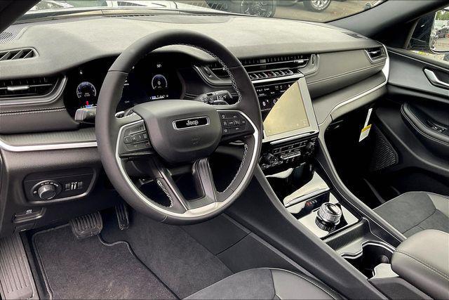new 2025 Jeep Grand Cherokee L car, priced at $51,370