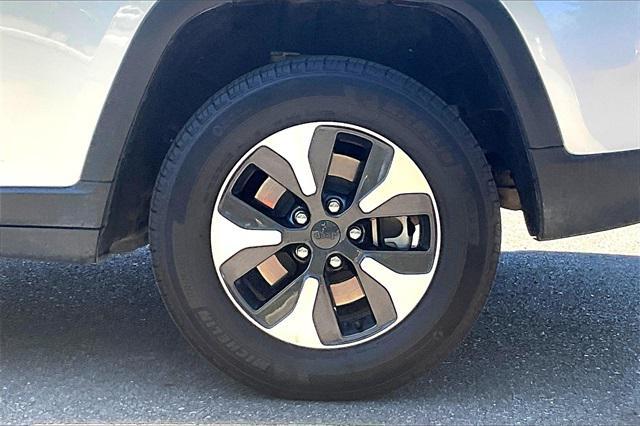used 2024 Jeep Grand Cherokee 4xe car, priced at $33,500