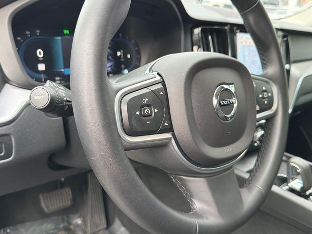 used 2022 Volvo XC60 car, priced at $32,790