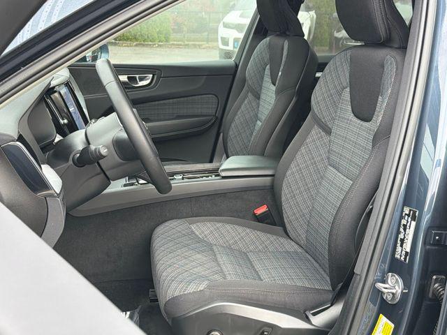 used 2022 Volvo XC60 car, priced at $32,790