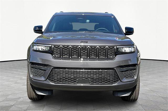 new 2024 Jeep Grand Cherokee car, priced at $49,175