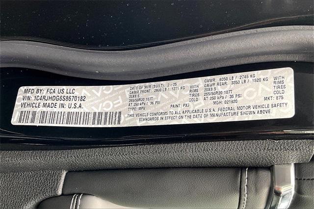 new 2025 Jeep Grand Cherokee car, priced at $62,170