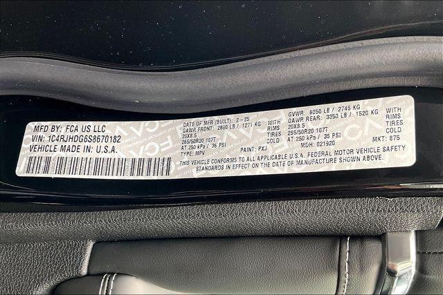 new 2025 Jeep Grand Cherokee car, priced at $62,170