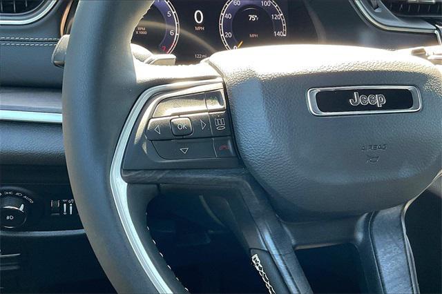 new 2025 Jeep Grand Cherokee car, priced at $51,940