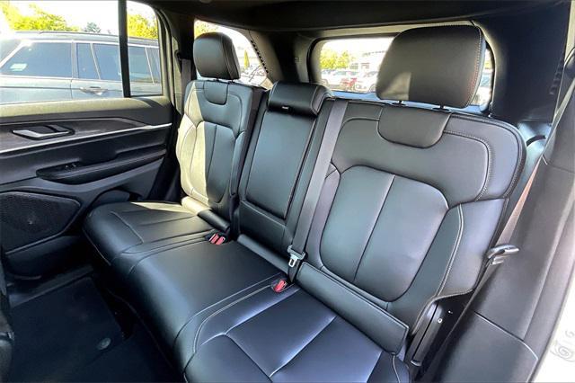 new 2025 Jeep Grand Cherokee car, priced at $51,940