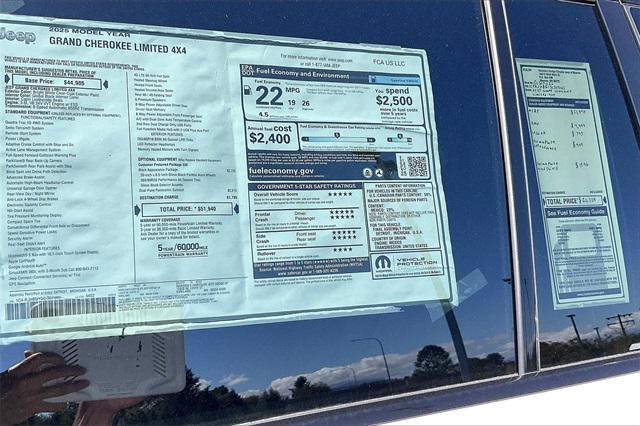 new 2025 Jeep Grand Cherokee car, priced at $51,940