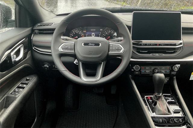 new 2025 Jeep Compass car, priced at $33,990