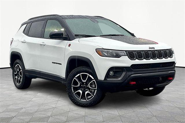 new 2025 Jeep Compass car, priced at $33,990