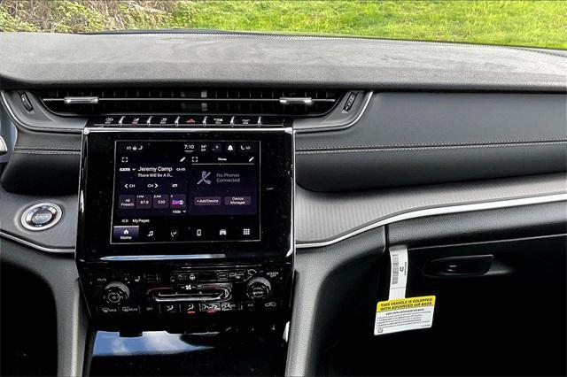 new 2025 Jeep Grand Cherokee car, priced at $48,175
