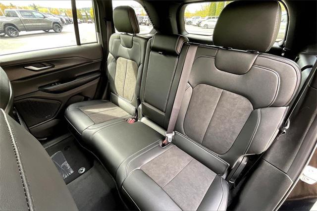 new 2025 Jeep Grand Cherokee car, priced at $48,175