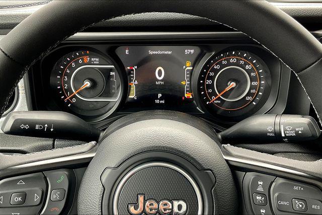 new 2025 Jeep Gladiator car, priced at $53,630