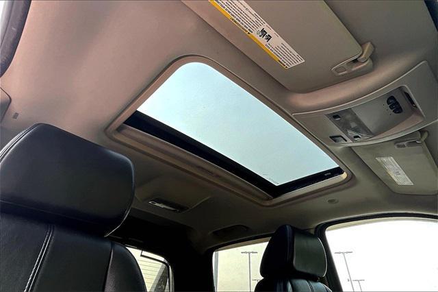 used 2007 Chevrolet Avalanche car, priced at $6,500