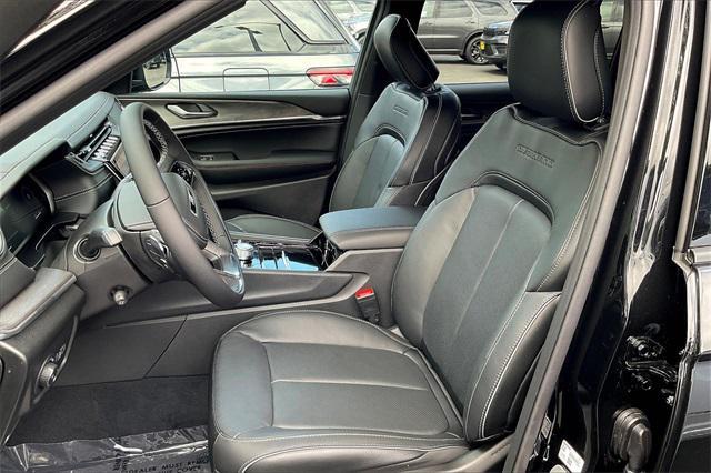 new 2025 Jeep Grand Cherokee L car, priced at $61,585