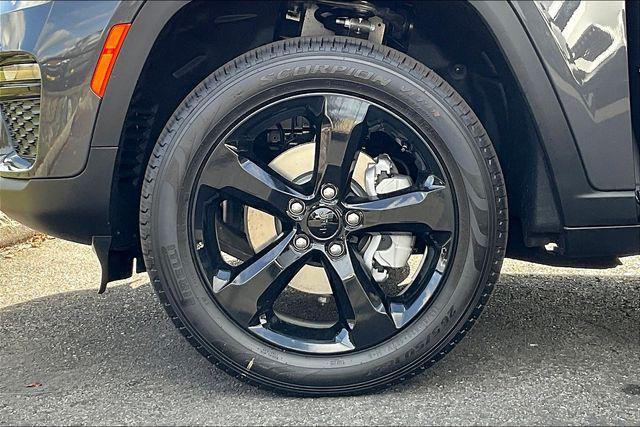 new 2025 Jeep Grand Cherokee car, priced at $52,735