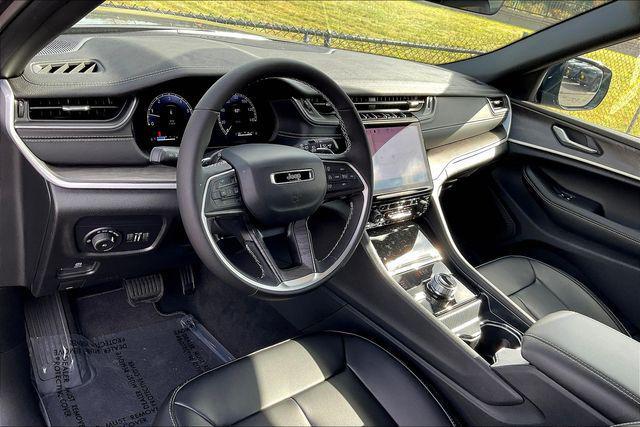 new 2025 Jeep Grand Cherokee car, priced at $52,735