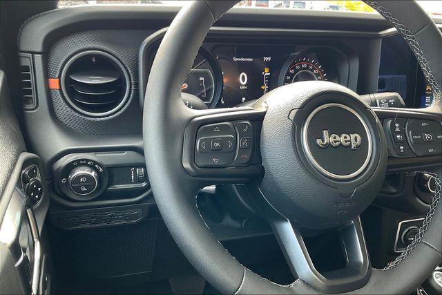 new 2025 Jeep Gladiator car, priced at $56,580