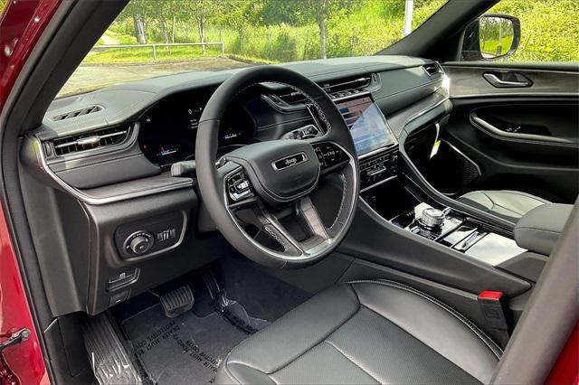 new 2024 Jeep Grand Cherokee L car, priced at $66,135