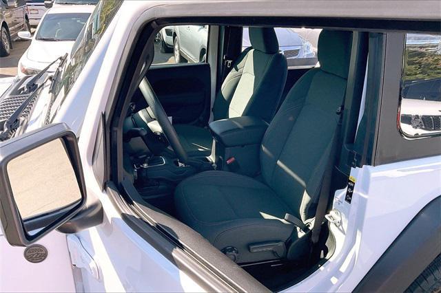 new 2025 Jeep Wrangler car, priced at $34,090