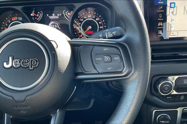 new 2025 Jeep Wrangler car, priced at $34,090