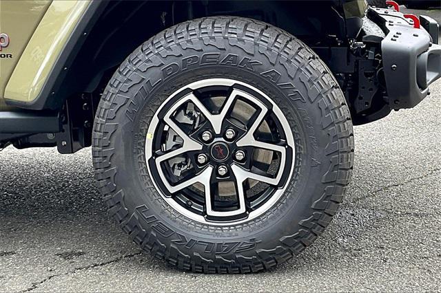 new 2025 Jeep Gladiator car, priced at $64,415