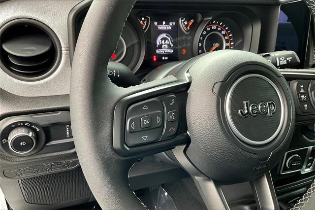 new 2025 Jeep Wrangler car, priced at $41,985