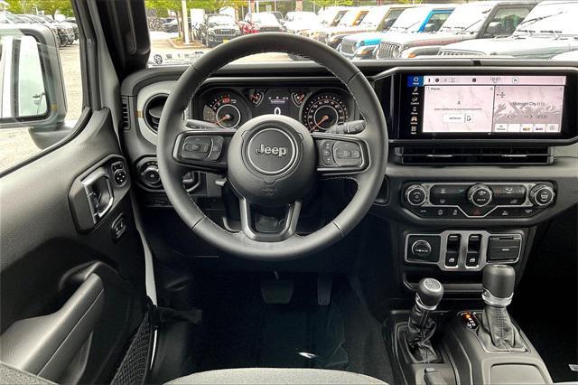 new 2025 Jeep Wrangler car, priced at $41,985