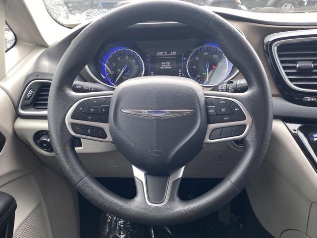 used 2018 Chrysler Pacifica car, priced at $14,500