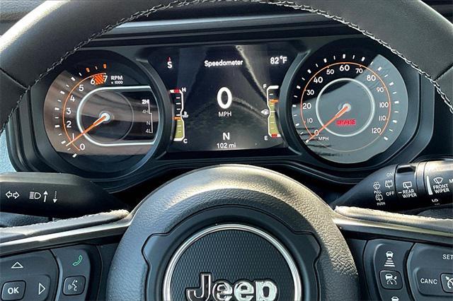 new 2025 Jeep Wrangler car, priced at $52,070