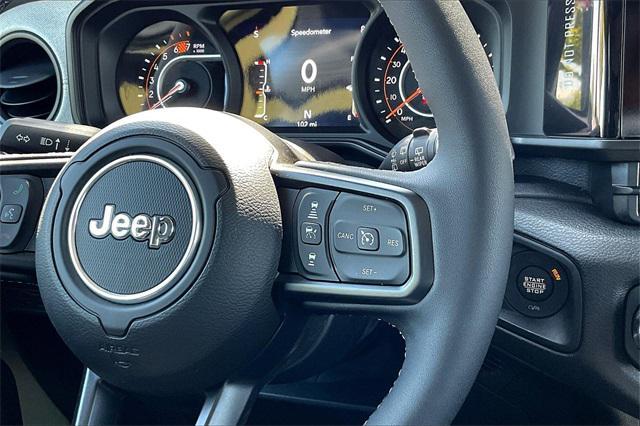 new 2025 Jeep Wrangler car, priced at $52,070