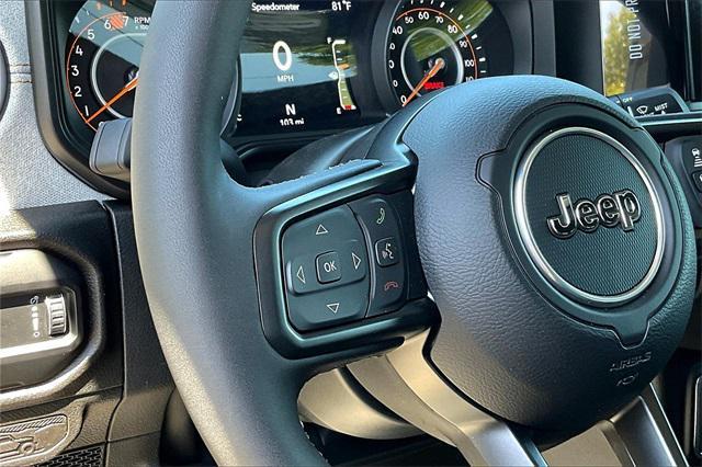 new 2025 Jeep Wrangler car, priced at $52,070