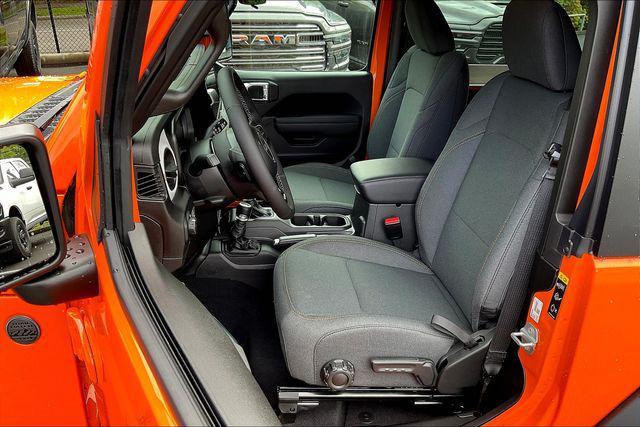 new 2025 Jeep Wrangler car, priced at $42,880