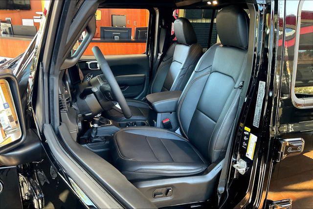 new 2025 Jeep Wrangler car, priced at $59,120