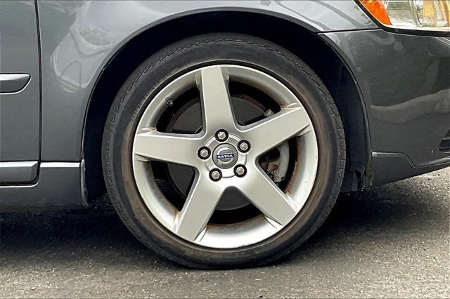 used 2008 Volvo S40 car, priced at $5,500