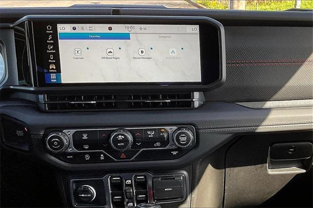 new 2025 Jeep Wrangler car, priced at $60,340