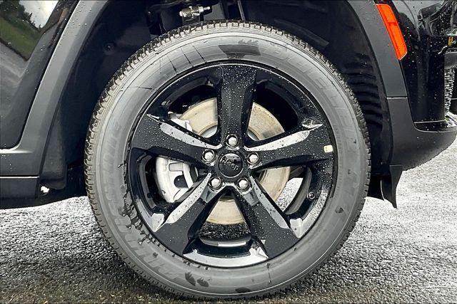new 2025 Jeep Grand Cherokee L car, priced at $51,370