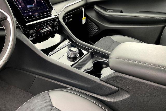 new 2025 Jeep Grand Cherokee L car, priced at $51,370