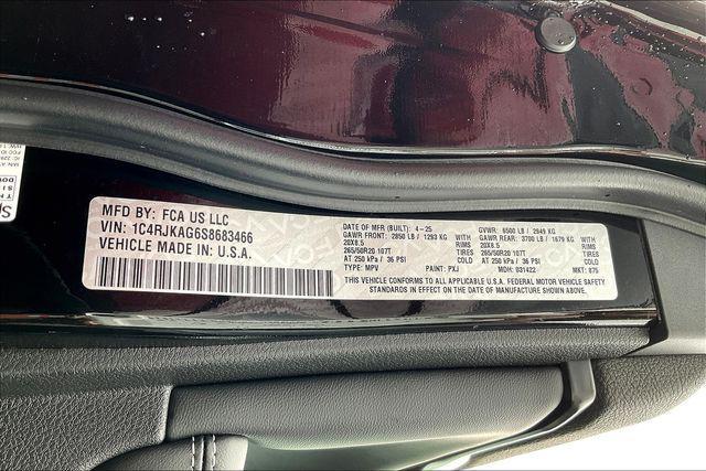 new 2025 Jeep Grand Cherokee L car, priced at $51,370