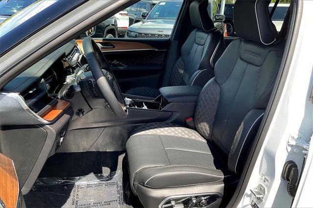 new 2025 Jeep Grand Cherokee L car, priced at $69,060
