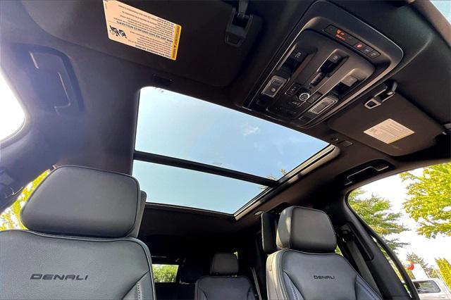 used 2021 GMC Yukon car, priced at $53,500