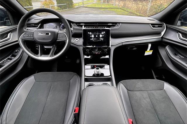 new 2025 Jeep Grand Cherokee L car, priced at $51,170