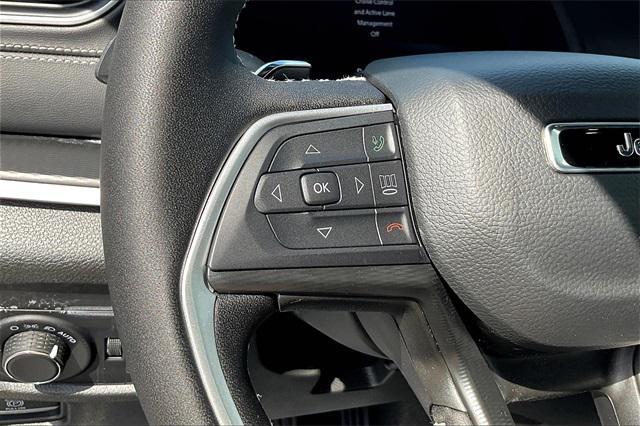 new 2025 Jeep Grand Cherokee car, priced at $48,775