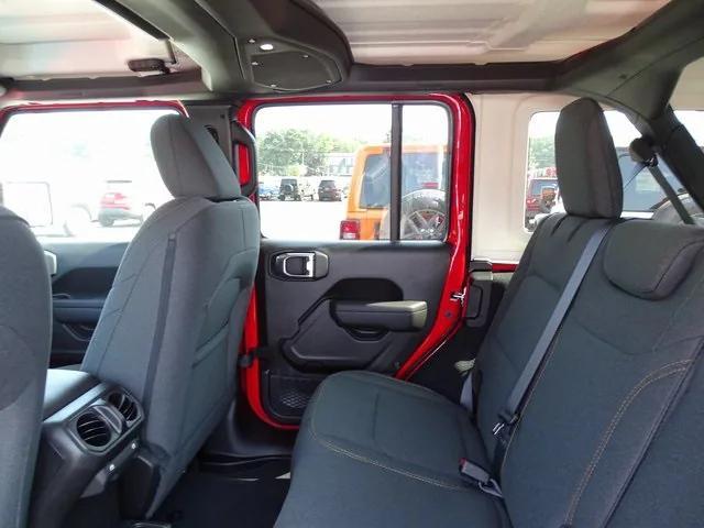 new 2025 Jeep Wrangler car, priced at $46,925