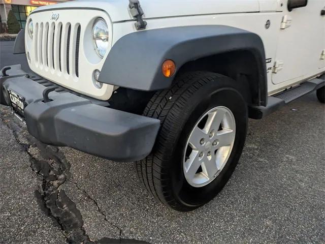 used 2016 Jeep Wrangler Unlimited car, priced at $15,681