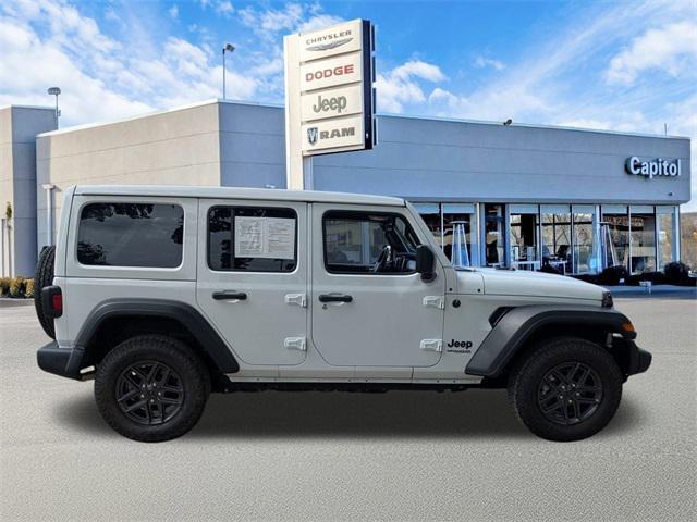 used 2022 Jeep Wrangler Unlimited car, priced at $27,973