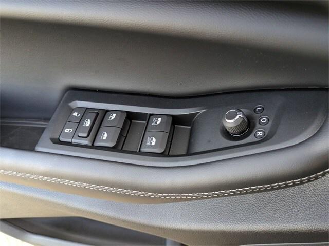 new 2025 Jeep Grand Cherokee L car, priced at $45,696