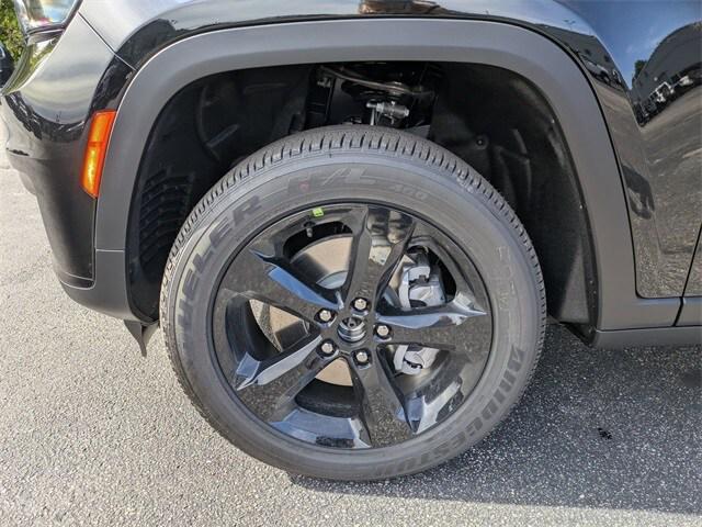 new 2025 Jeep Grand Cherokee L car, priced at $45,696