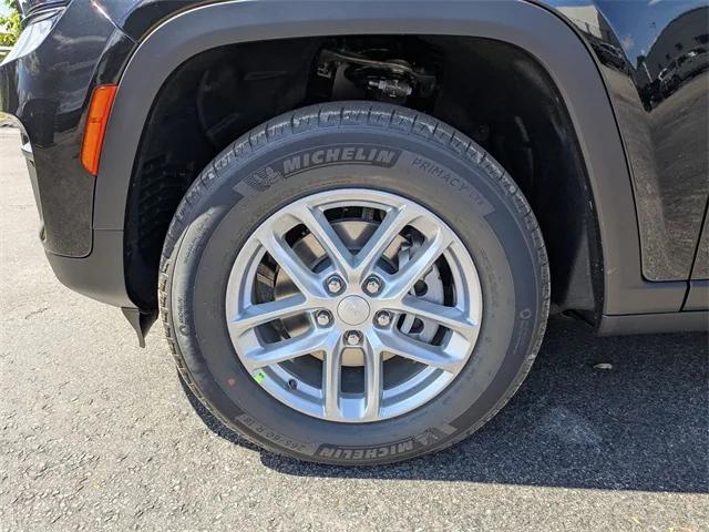 new 2025 Jeep Grand Cherokee car, priced at $39,420