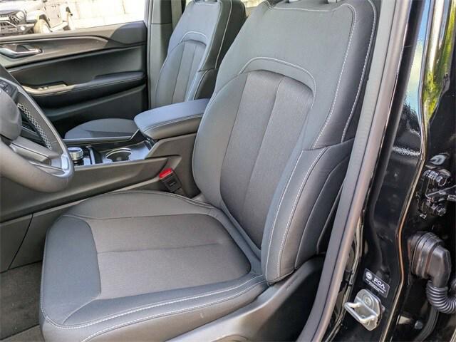 new 2025 Jeep Grand Cherokee car, priced at $36,322